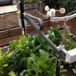 Kleinschalig gerobotiseerde teelt van gewassen is sinds kort mogelijk met behulp van de Farmbot Genesis.